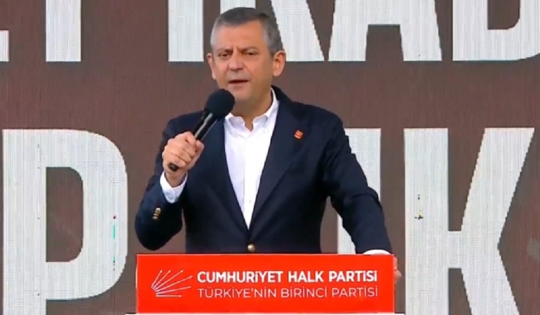 CHP Lideri Özgür Özel’den Mersin’de Düzenlenen ‘Millet İradesine Sahip Çıkıyor’ Mitinginde Kritik Açıklamalar