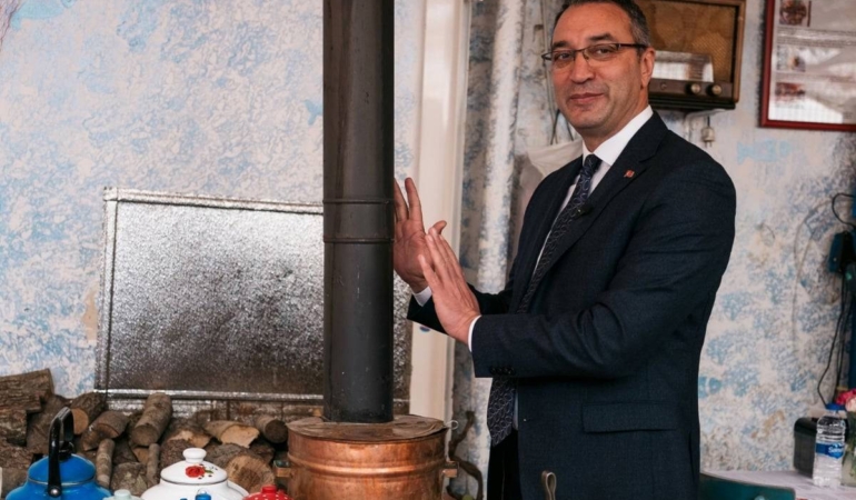 Polat’tan cezaevindeki arkadaşları için çağrı: Karanlıkta bırakmayalım