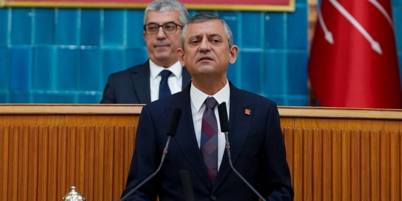 Özel’den Bahçeli’ye yanıt: Benim savaşım niye seninle olsun?