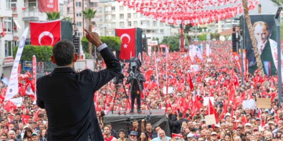 Özgür Özel: Hepimiz biliyoruz ki mesele yolsuzluk değil, Kanal İstanbul