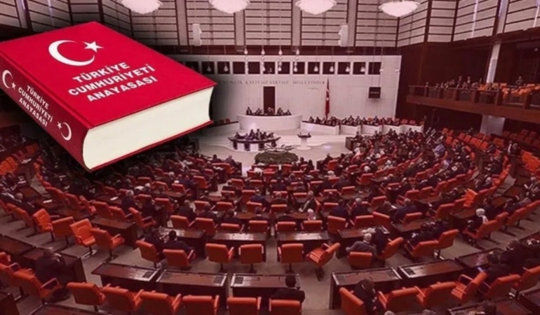 AKP’li vekil: Yeni Anayasa’da Kürtlerin de adı geçecek