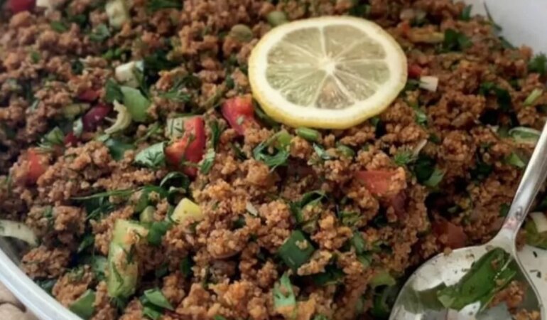 Siyez bulguru ile kısır tarifi