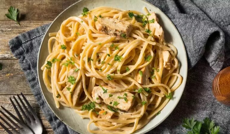 Evde Fettuccine Alfredo Yapımı