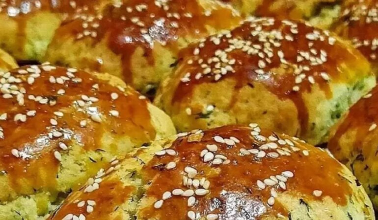 Kıyır kıyır ve lezzetli dereotlu poğaça tarifi