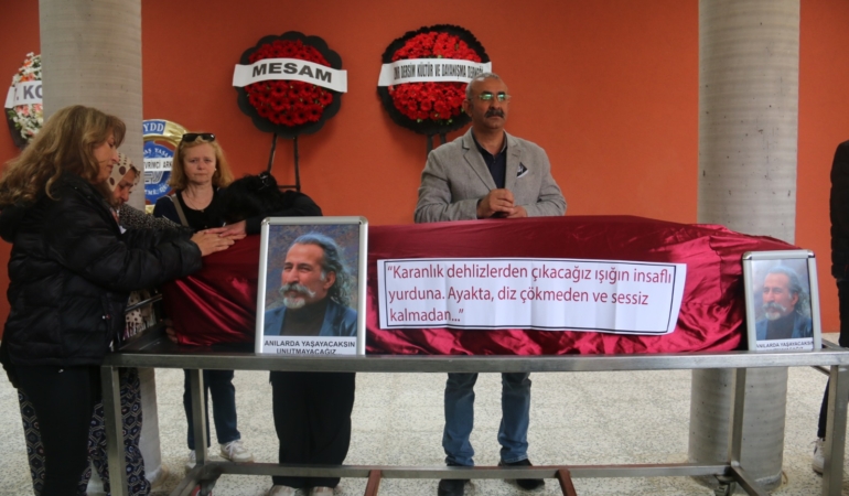 Şair ve Yazar Fadıl Öztürk, İzmir’de Hakk’a Uğurlandı