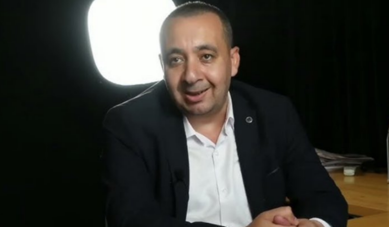 ‘Adres teyidi’ denilerek gözaltına alınan Taha Elgazi ve eşi sınır dışı edildi