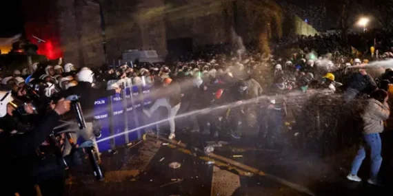 Saraçhane eylemlerinde tutuklanan iki genç tahliye edildi