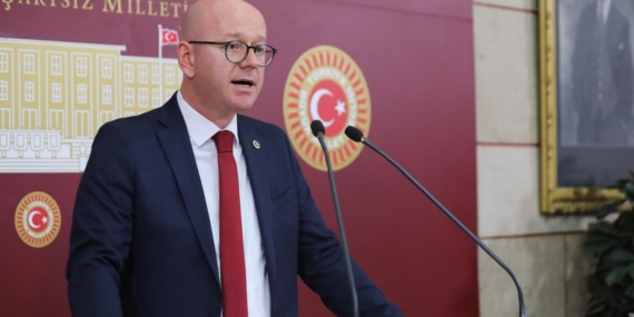 CHP’li Sarı’dan Bayram İkramiyesi İçin Kanun Teklifi: En az asgari ücret kadar olsun
