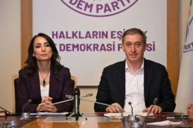 dem-parti-yeni-surecin-yol-haritasini-belirledi-iste-myk-toplantisinda-konusulanlar-57ms.jpg