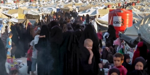 Suriye El-Hol kampındaki IŞİD bağlantılı yurttaşlarını geri alıyor