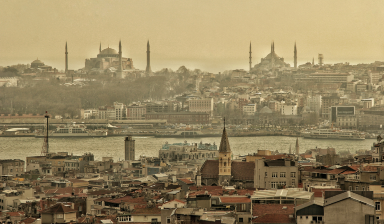İstanbul’un üstündeki faylar:  200 bin riskli bina için zaman yok