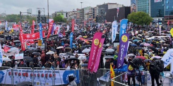 Kadıköy’de görkemli 1 Mayıs kutlaması