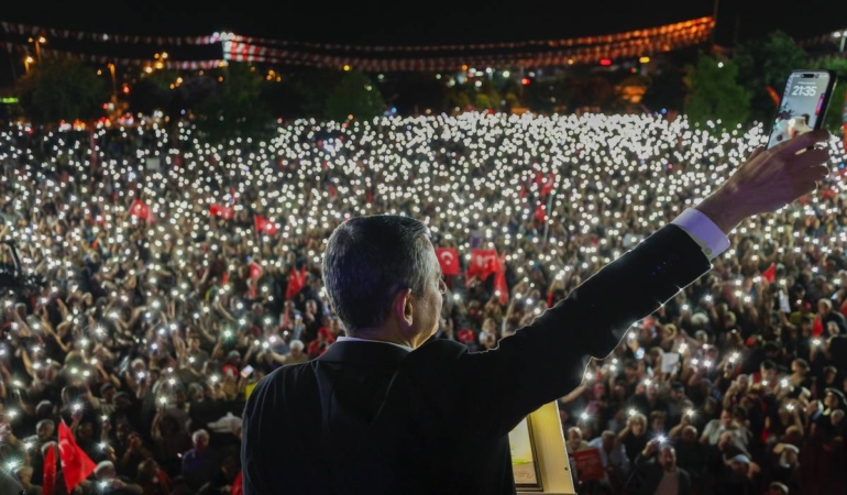 Özgür Özel: Demokrasiyi bir kez daha kuracağız