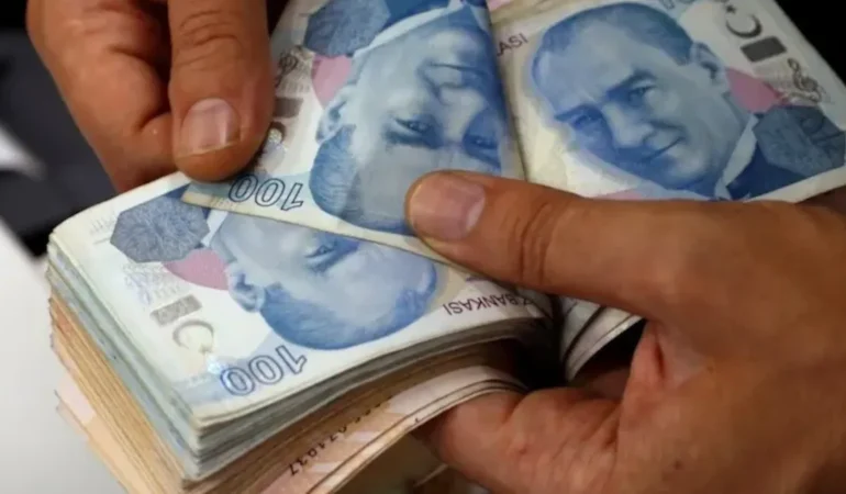 Emeklilerin bayram ikramiyelerinde ödeme tarihleri belli oldu