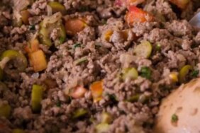 2533-yemek-pisirirken-kiyma-kokusunu-gideren-4-baharat.jpg
