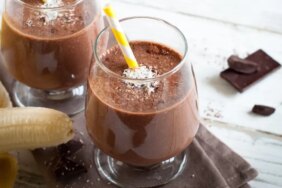 3126-kakaolu-smoothie-tarifi.jpg