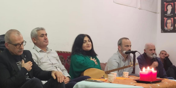 Köye Işık Getiren Pirler