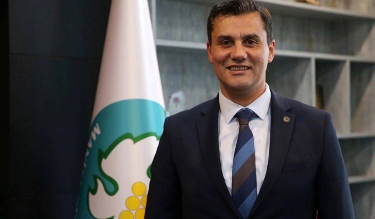 Ferdi Zeyrek kimdir ?