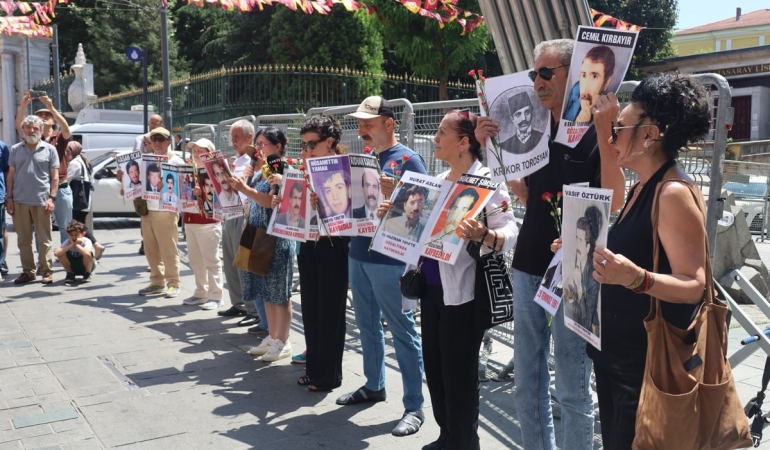 Cumartesi Anneleri/İnsanları Şırnak’ta kaybedilenleri andı