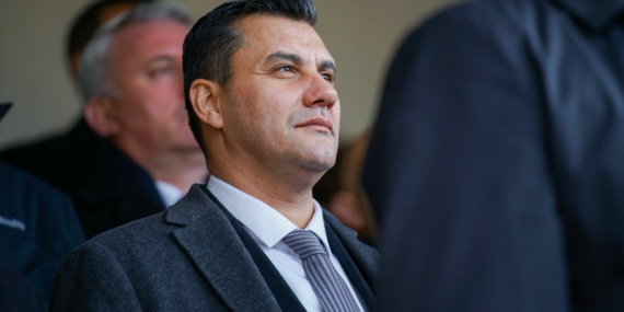 Manisa Büyükşehir Belediye Başkanı Ferdi Zeyrek hastaneye kaldırıldı