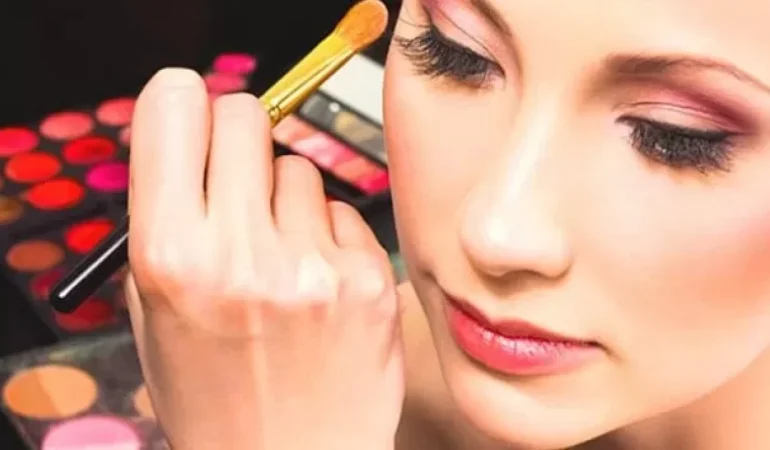 Paraben içermeyen makyaj ürünleri