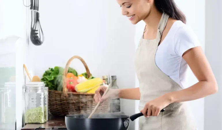 Tencerelerde Çelik Kaşık Kullanılır mı?