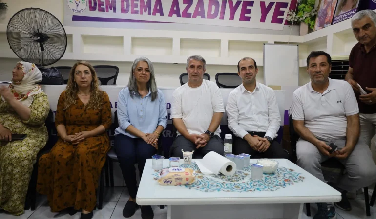 Uçar ve Bayındır, Veysi Aktaş’ı ziyaret etti