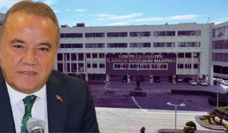 Antalya Büyükşehir Belediye Başkanı Muhittin Böcek Görevden Uzaklaştırıldı