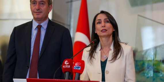 DEM Parti’den CHP’li belediyelere operasyon tepkisi:  Demokratik Türkiye’ye giden yolu tıkıyor