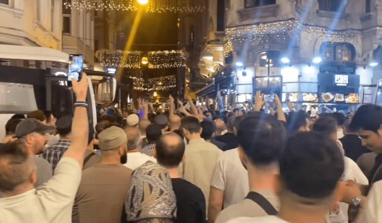 Karikatüre tutuklama, dergiye linç: LeMan için uluslararası alarm