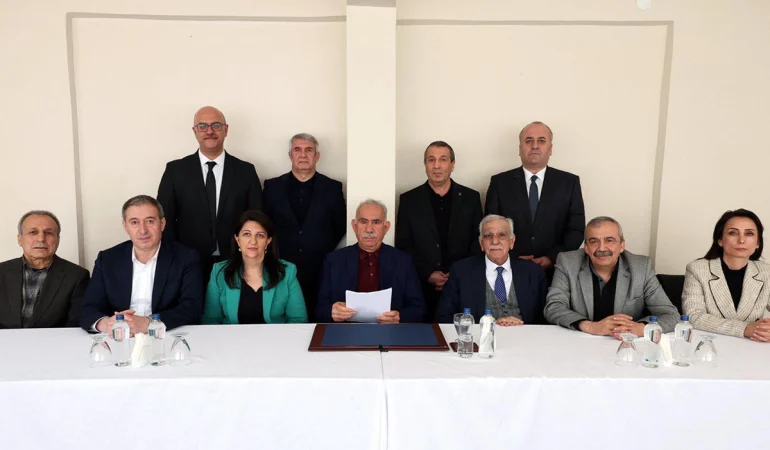 Öcalan: Yeni bir aşamaya geçiyoruz