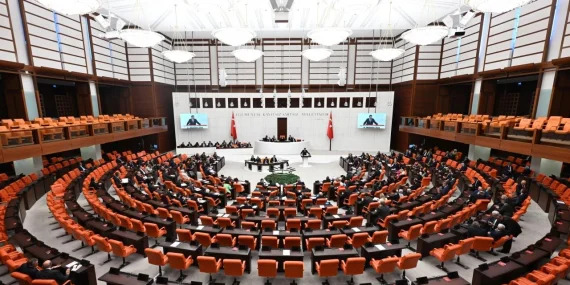 Meclis Komisyonuna partiler hangi isimleri öneriyor?