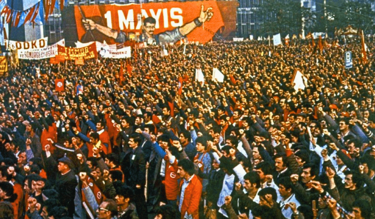 1 Mayıs için Taksim yolu açıldı