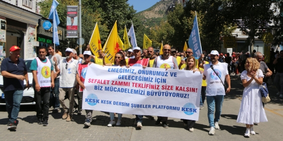 Dersim’de Kamu Emekçileri İş Bıraktı: “Maaşlarımız Mum Gibi Eriyor”