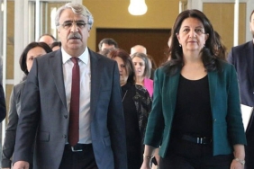 komisyonun-ardindan-ilk-dem-parti-imrali-heyeti-ocalan-ile-gorusecek-nlxu.jpg