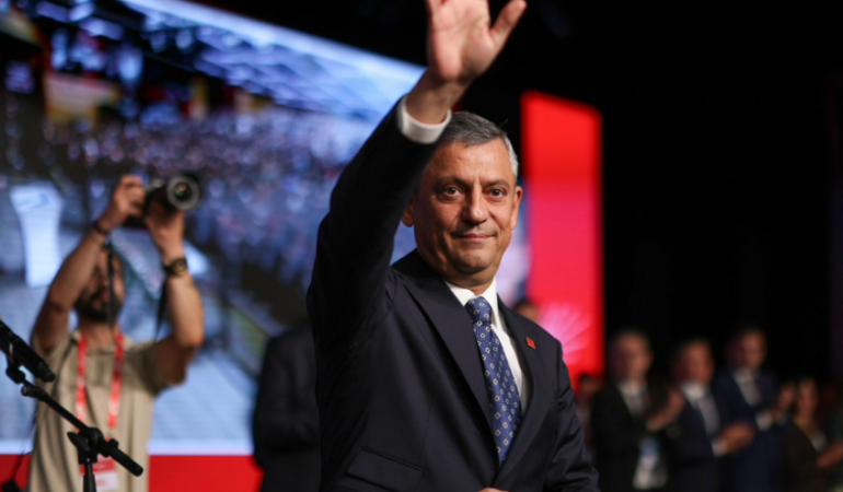 Yeniden CHP Genel Başkanlığına seçilen Özgür Özel: Safları sıklaştıracağız