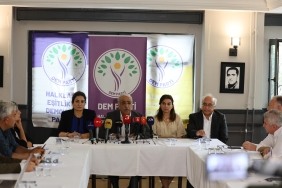 ank-dem-parti-mithat-sancar-baris-ve-demokratik-toplum-hukuki-gereklilikler-atolye-konusma-3-2500x16.jpeg