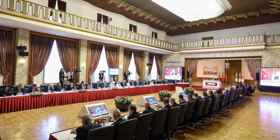 Komisyonda ‘Kayyım’ Gerginliği: Araya Numan Kurtulmuş Girdi