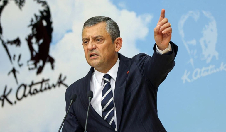 Özgür Özel: Herkesin Erdoğan’ı protesto etmesini beklemedik