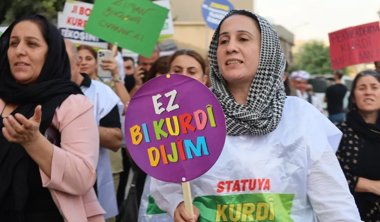 Birçok ilde Kürtçe’nin eğitim dili olması talebi yükseldi