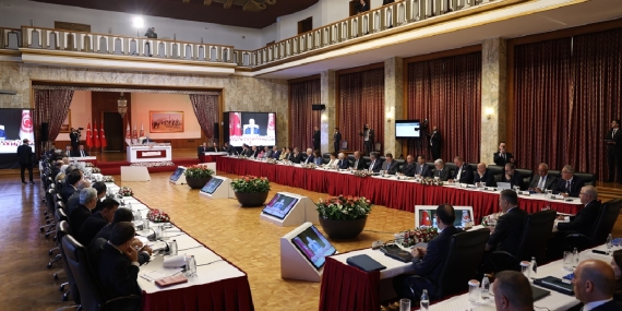 Sekizinci toplantı başladı: Komisyon sendika temsilcilerini dinliyor