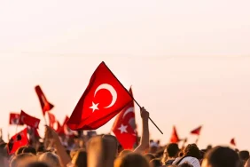 1429-istanbulun-kurtulusu-ile-ilgili-siirler-ve-sozler-102-yila-ozel-6-ekim-mesajlari.jpg