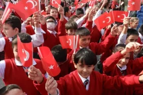 2536-28-ekimde-okullar-tatil-mi-29-ekim-cumhuriyet-bayrami-detaylari.jpg