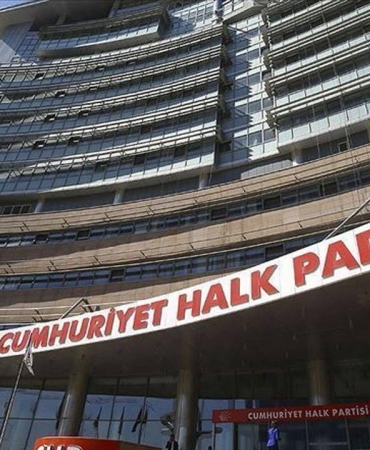 chp-berhan-simsek-dahil-3-kisiyi-partiden-ihrac-etti-1280x720.jpg