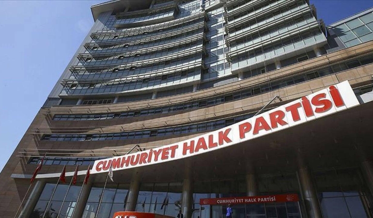CHP, Berhan Şimşek dahil 3 kişiyi partiden ihraç etti