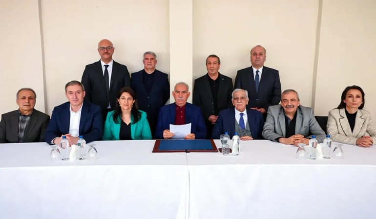 Hatimoğulları’ndan İmralı görüşmesi açıklaması: Öcalan, sürecin gerekliliklerine dikkat çekti