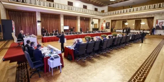 İmralı görüşmesi sonrası planlanan komisyon toplantısı ertelendi