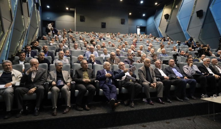 Vahap Coşkun: Kürtlerin talepleri yasal değişiklik gerektiriyor