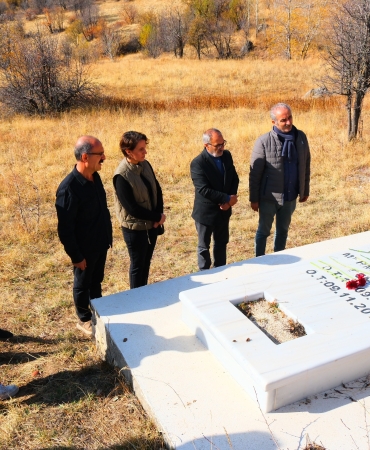 b205e185-3025-46da-b393-4d21ab5db8a3-w