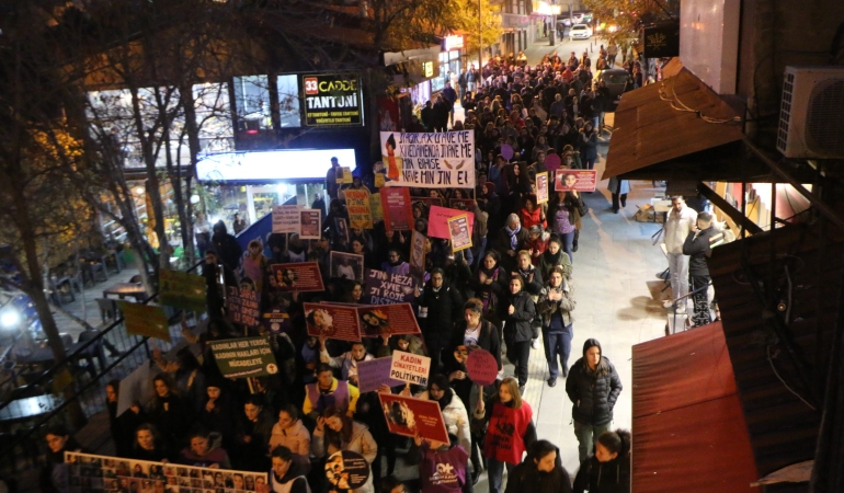 Dersim’de kadınlar 25 Kasım’da alanlara çıktı